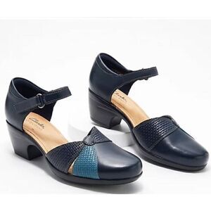 Clark's NWT Emily Rae leather heel size 9 wide blue